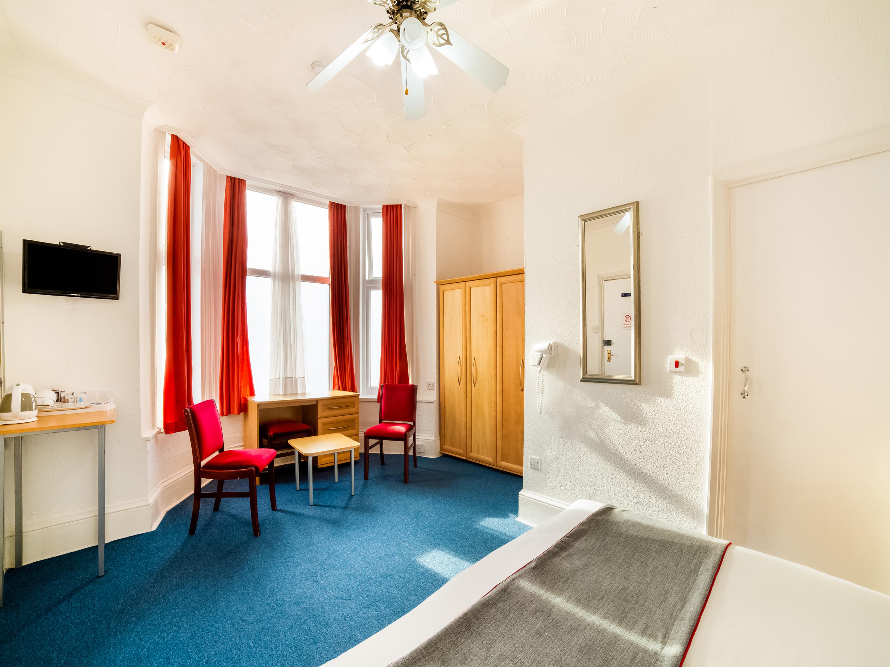 Marina Hotel Sandown Exterior photo