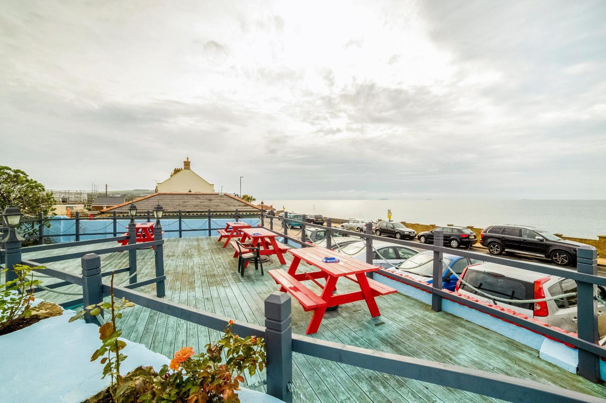Marina Hotel Sandown Exterior photo